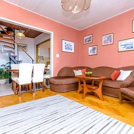 Buksa Apartment Trogir